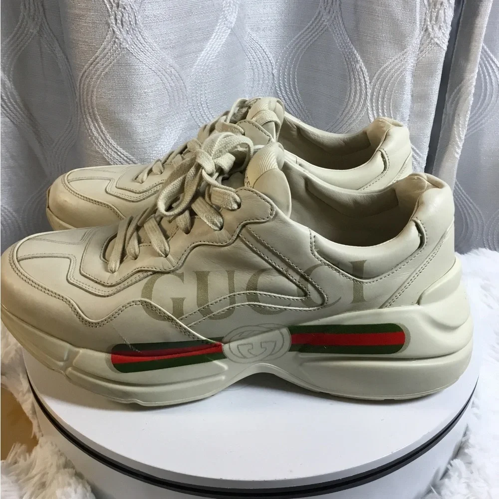 Gucci cream leather
